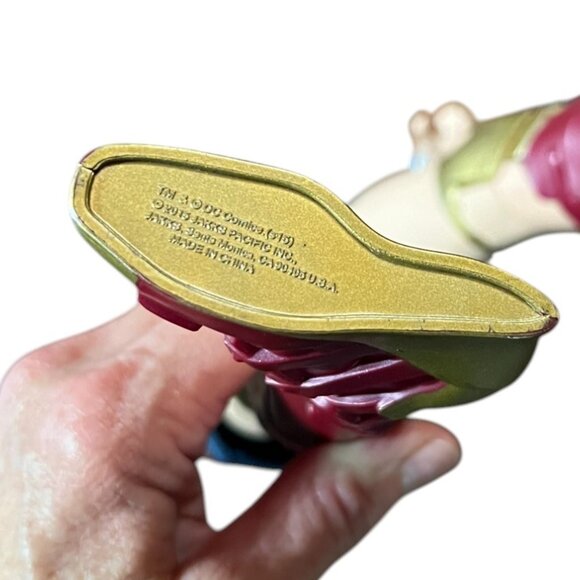 McFarlane DC Multiverse Gal Gadot 19" Wonder Woman Action Figure - Picture 9 of 12